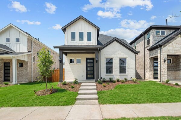 Floor Plan Profile: Symmetry D376