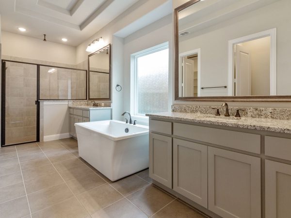 Landon Homes 716 Chesapeake III Frisco TX Master Bath