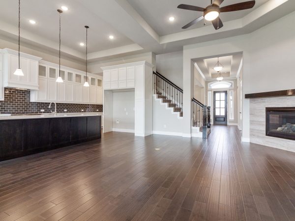 Landon Homes 716 Chesapeake III Frisco TX Family n Kitchen