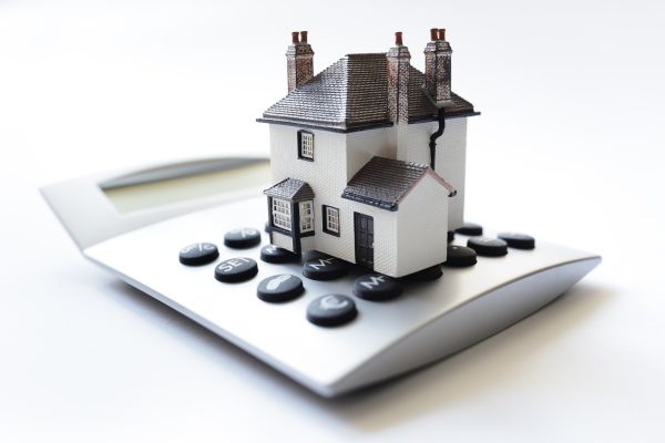 How Debt-to-Income Ratio Affects Your Mortgage Application