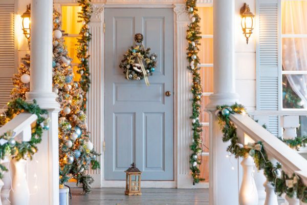 Holiday Décor Ideas for Your Front Porch