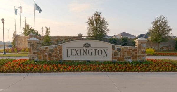 New H-E-B Store Opens Near Lexington Frisco